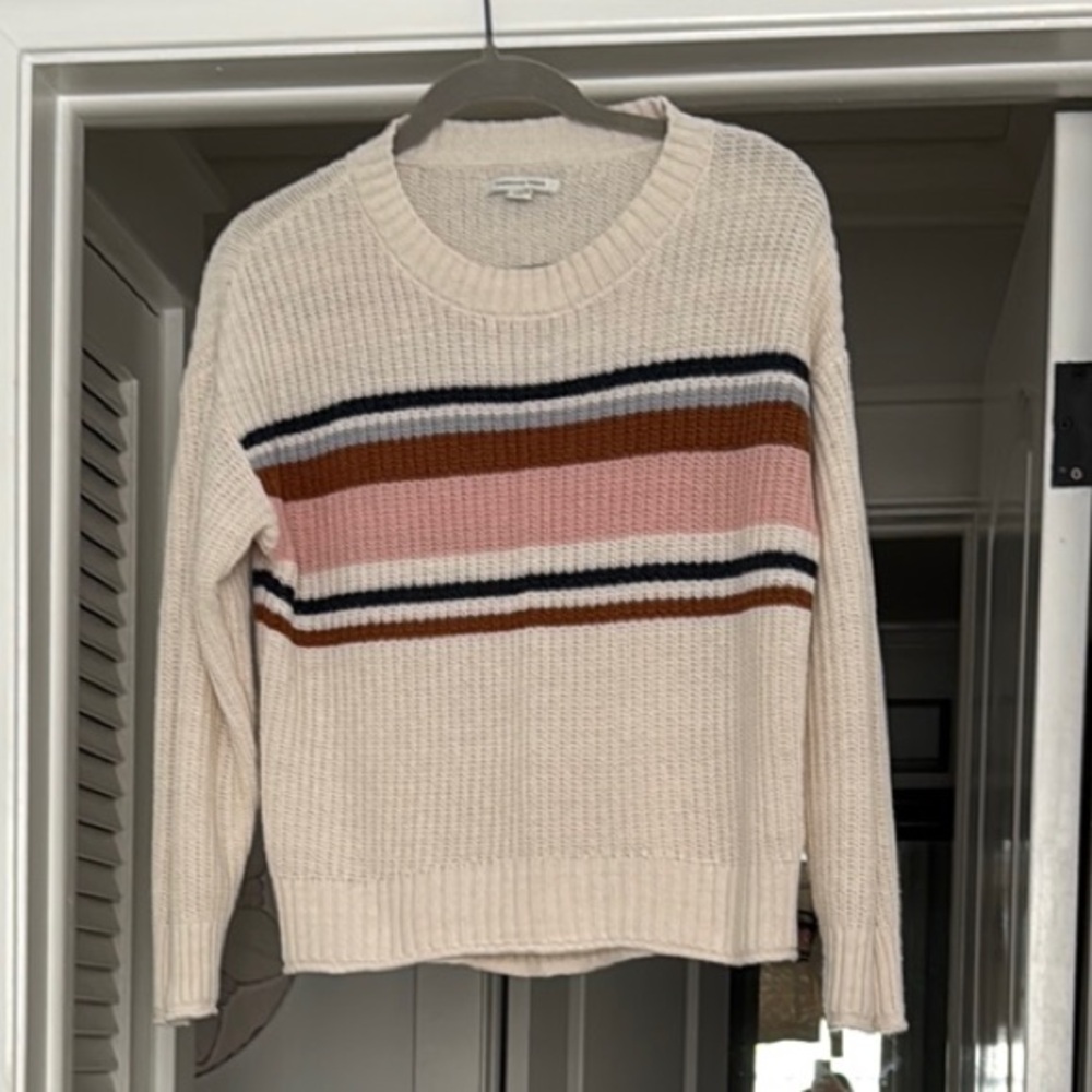 American Eagle Outfitters Cream and Black Crew Neck Sweater